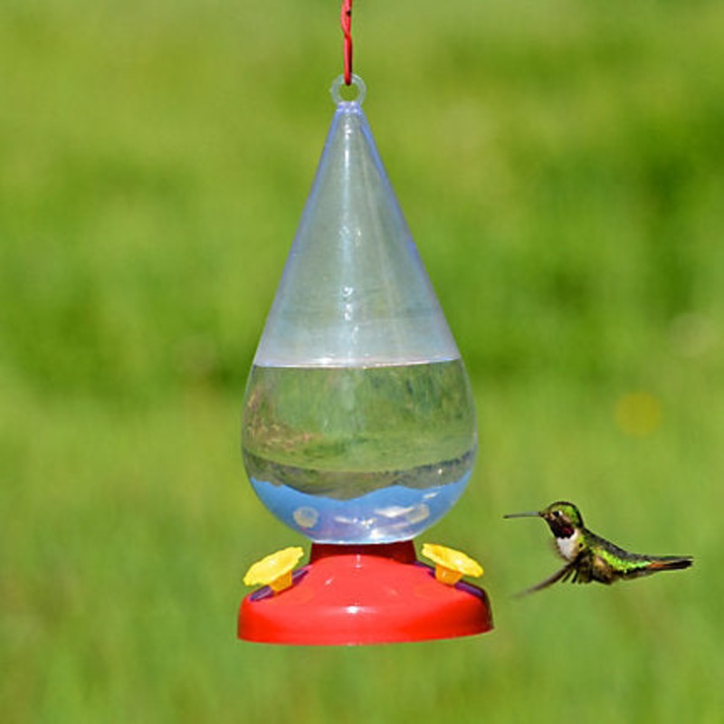 Perky-Pet Dew Drop Plastic Hummingbird Feeder – 32 oz Nectar Capacity